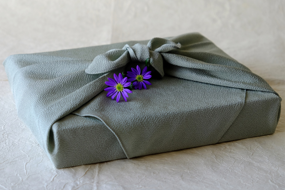 一周忌のお返しの選び方やマナーとは｜おすすめ・タブーの品物も解説