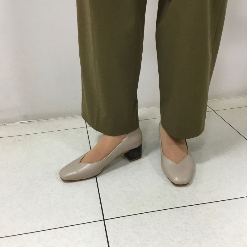 [juperyジュペリー]スクエアトゥVカットレイン4cmヒールパンプス(No.8004)オーク(OK)