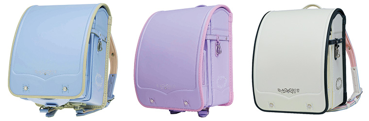 お花の冠をイメージした刺しゅうが上品