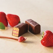 ［メリーチョコレート］ミルフィーユ（苺）　ＭＦＩ－ＩＩ