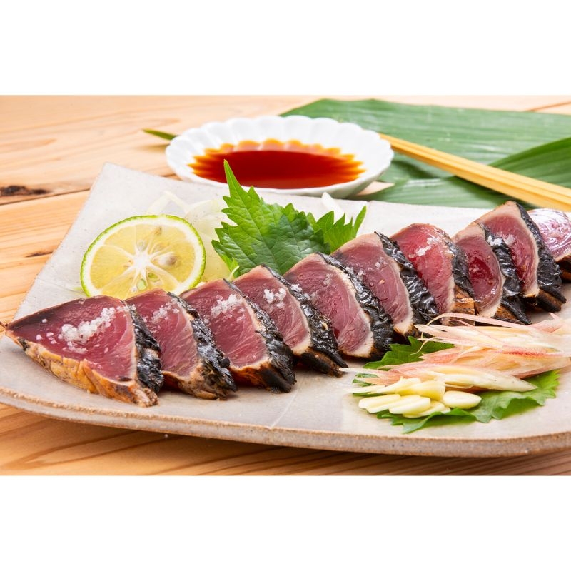 高知・完全ワラ焼き鰹タタキ 「龍馬タタキ」(南方)