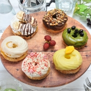 【冬の贈り物】クレーム デ ラ クレーム　プレミアムパリブレストアイス　CP-01　直送品