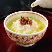 【冬の贈り物】錦松梅　袋入（60g×4袋・ギフト箱）