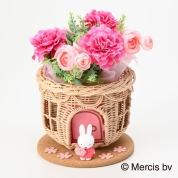 【母の日】[フラワーミッフィー]おかえりお家ラタンバスケット　アートフラワーアレンジ