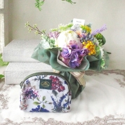 【母の日】[バラクライングリッシュガーデン×パルク・フローラル]「オータムボタニカル」ポーチ＆田園風ブーケ