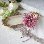 【母の日】[パルク・フローラル]置いておくだけで可愛いダリアのコサージュ＆エレガントローズトレイ