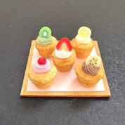 (40)辰已惠 カップケーキ　