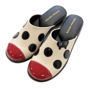 [マタノアツコ]てんとう虫MEMEサンダル　ベージュ