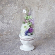 [パルク・フローラル]ガラスドーム入りお供えの花 淡紫