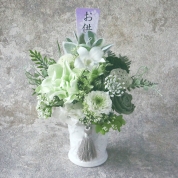 [パルク・フローラル]クチナシとラン入りお供えの花　常盤　