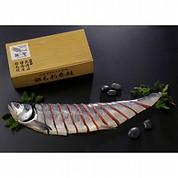 【北海道フーディスト】[三協水産]銀聖 新巻鮭半身切身