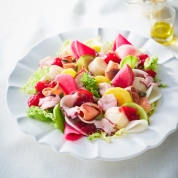 【クリスマススイーツ＆グルメ】[RF1]スモークサーモン・タコ・帆立のカルパッチョ風サラダ