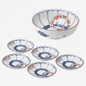 【SALE】[アイトー]染付輪つなぎ菊型大鉢＆小皿揃　