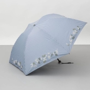 [ジル スチュアート]ミモザ刺しゅう晴雨兼用傘(折り畳み・ミニ傘)　33（サックス）