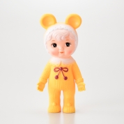 [児玉産業TOY]チャーミーちゃん(人気フォトグラファー保坂さほ氏デザイン/イエローくま耳)　