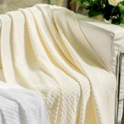 [ベッテンスタジオ]モダール混タオルケット「Relief」アイボリー　