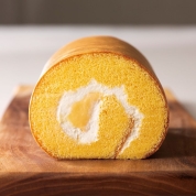 【産直】京王プラザホテル【季節限定】しっとりロール＆抹茶ロールセット