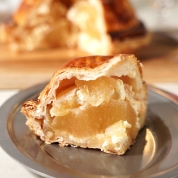 【産直】［shirokane sweets TOKYO］りんごを楽しむプレミアム白金アップルパイ（チーズ）