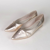 [ドミニクバー]センターギャザー ポインテッドソフトパンプス　プラチナ(PT)