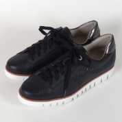 【パスポート優待15％OFF】[ドミニクバー]スターパンチング レザースニーカー No.9058　ブラック(BLC)