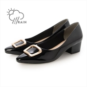 [EVOL]【晴雨兼用・クッション入り】ゴールドバックル4.5cmパンプス IZ5771　ブラックエナメル(BLE)