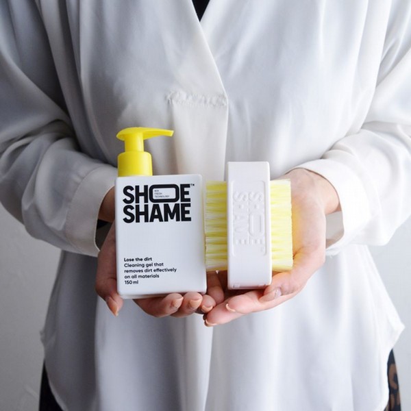 水洗い不要のシューズクリーナー ルーズ ザ ダート キット／SHOE SHAME