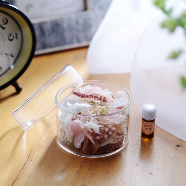 一日のはじまりの香り 本物のお花で楽しむアロマ ON／hikka - 京王