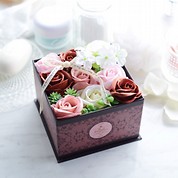 【再入荷】バスタイム華やぐアンティークフラワーバスペタル　ロマンチックモーブ