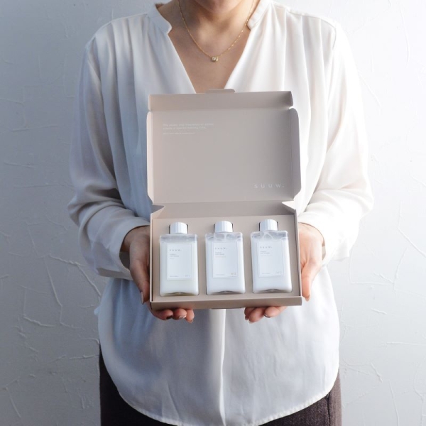 香りを選んで楽しむお洗濯 3つの香りのミニ柔軟剤セット／suuw
