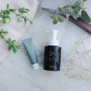 洗いながら潤すハンドソープと同じ香りで潤いを重ねるハンドクリームのセット／OSAJI