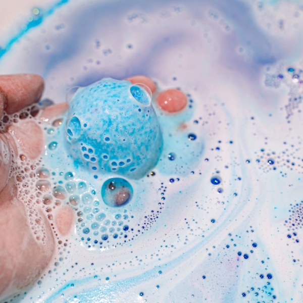 札付き✨バブルボム❤️ 心が弾むカラフルバスボム12種セット／EPEIOS - 京王ネット