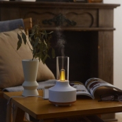 揺らめく炎の演出　アロマミストランプ／ELAICE